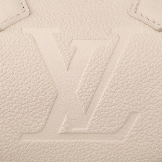 Women's Fashion Must-Have - Louis Vuitton Papillon BB Creme Beige Now!