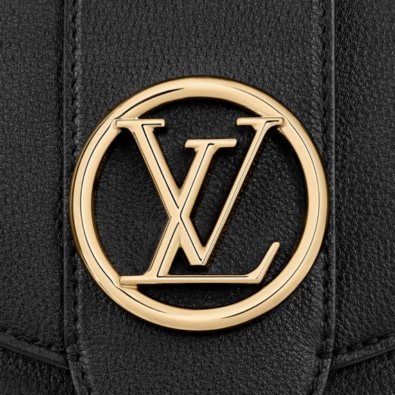 Women's Fashion Designer: Louis Vuitton Pont 9 Soft MM