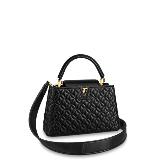 Shop the Bolsa Capucines PM for Women's Now!