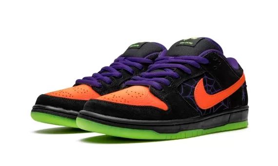 SB Dunk Low - Night of Mischief