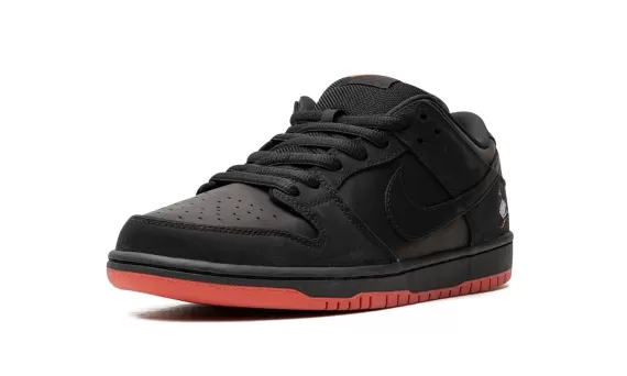 SB Dunk Low TRD QS - Black Pigeon