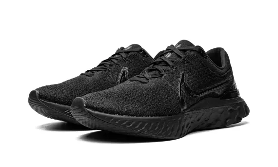 React Infinity Run Flyknit 3 - Triple Black